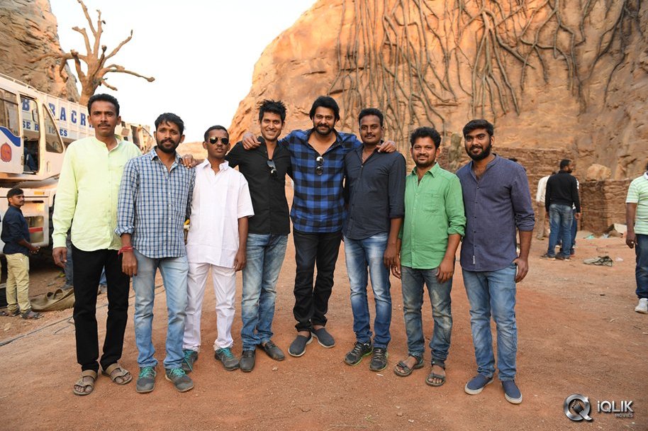 Baahubali-2-Pumpkin-Breaking-Function